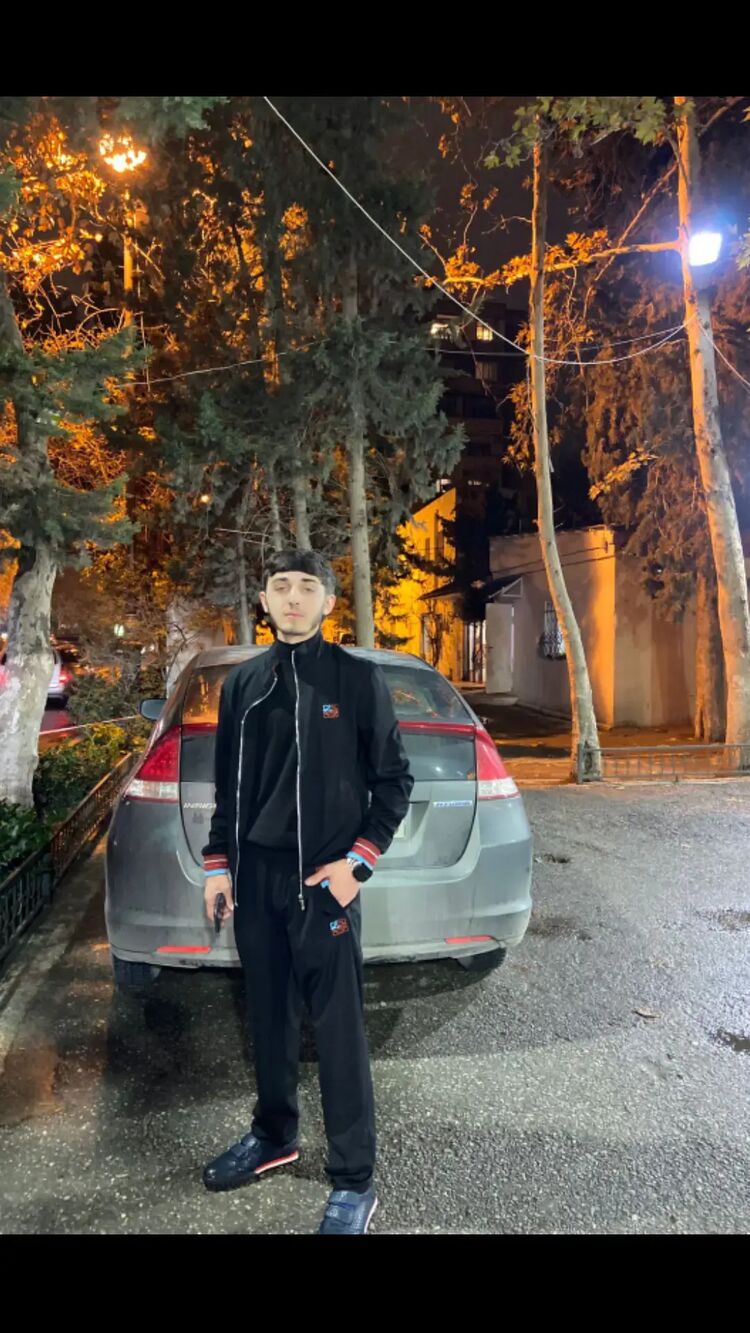  ,   Hemid, 24 ,   ,   