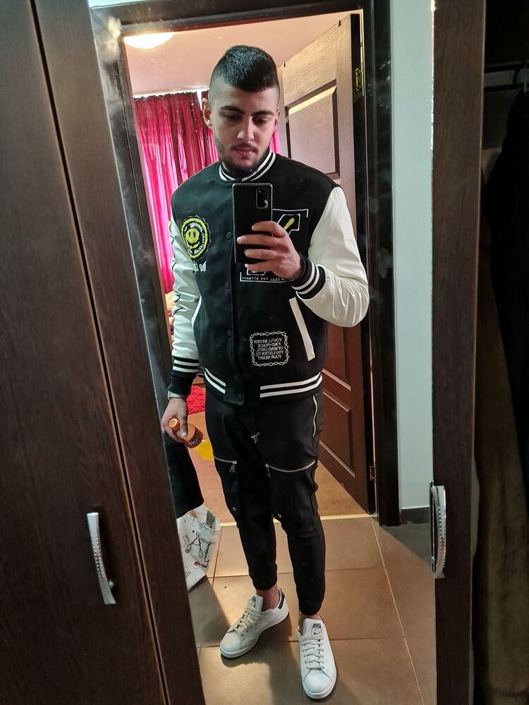  50275628  Hassan, 25 ,    Lotus