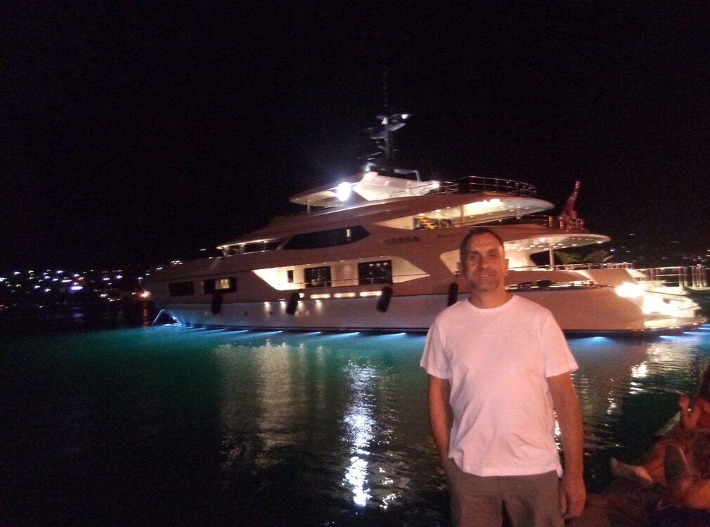 ,   Dmytro, 55 ,     , c 
