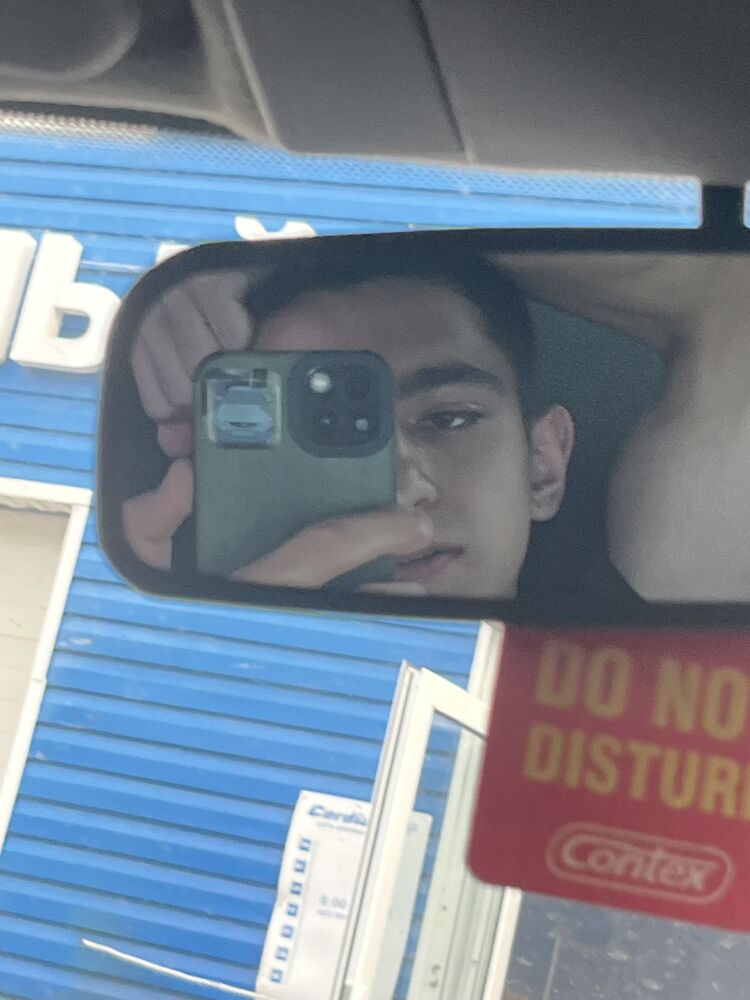  54605858  Ruben, 20 ,    