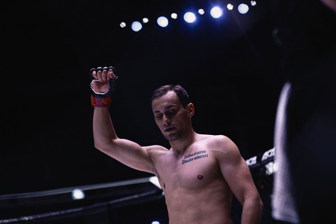 ���������� �����������, ���� ������� ���������, 33 ����, ������������ 