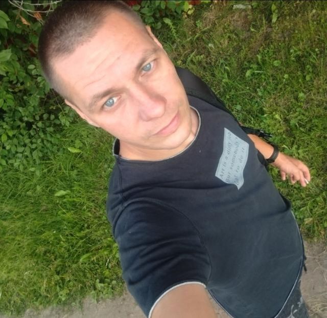  37316458  , 40 ,    