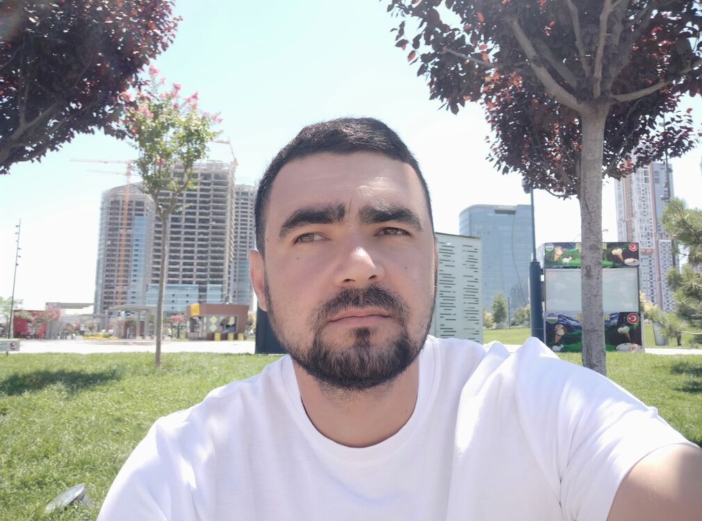  33118988  , 40 ,    