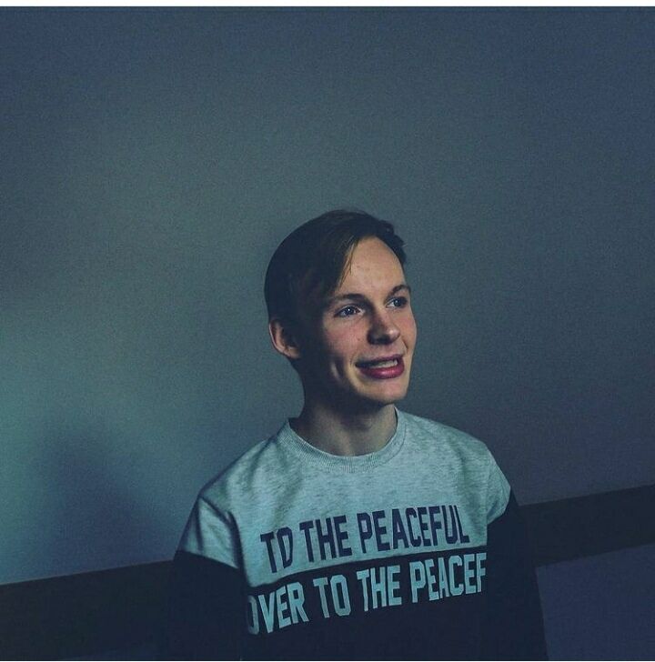  26890158  , 27 ,    -