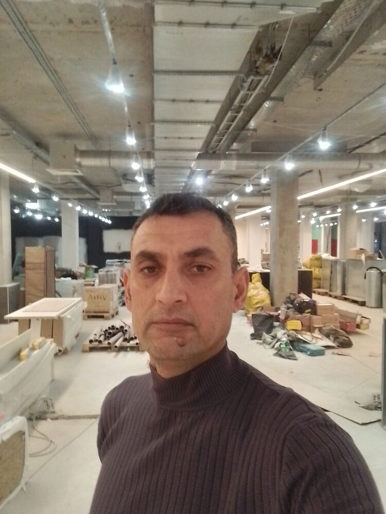  48755238  Ruziboev, 45 ,    -