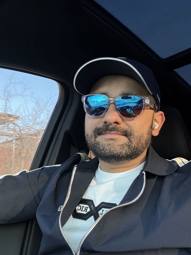  50445788  Sanjar, 38 ,    Walthamstow