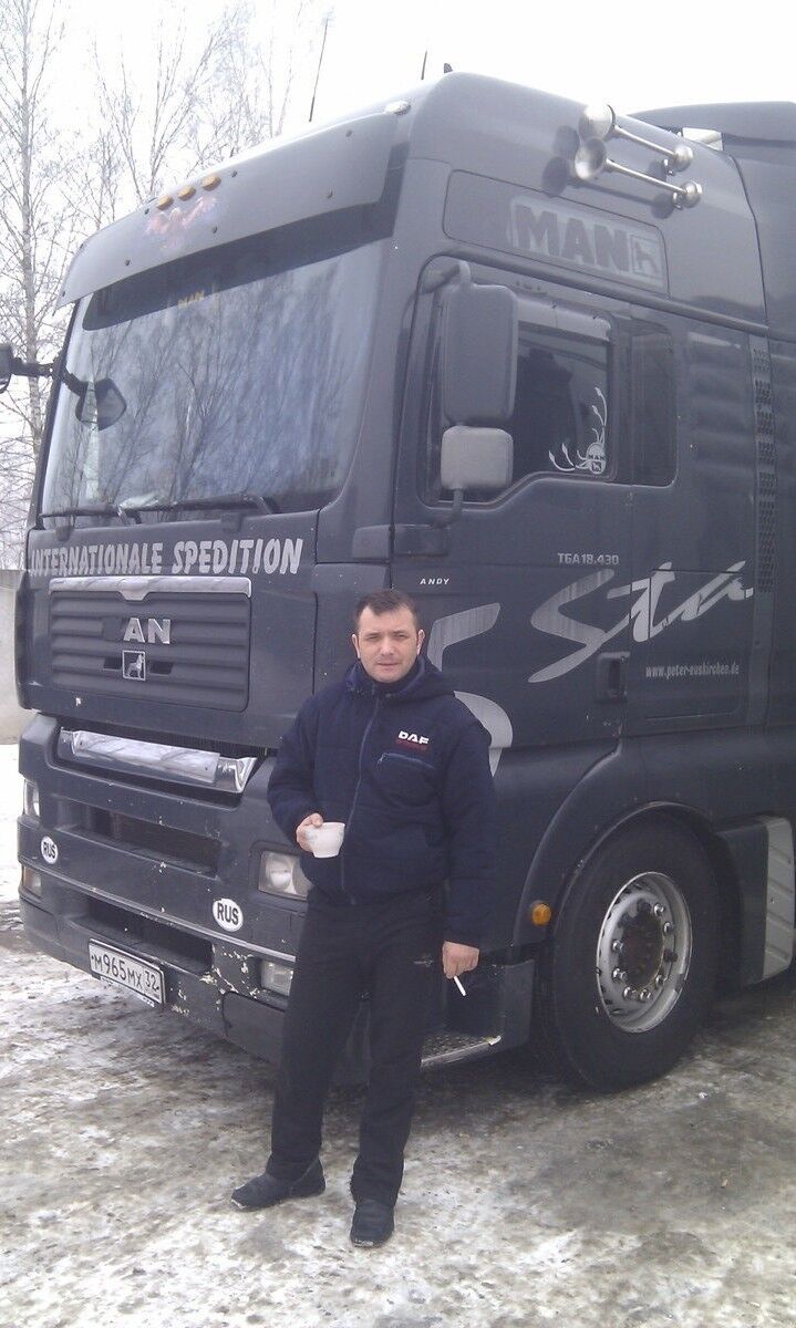  5702248  Fiodor, 46 ,    