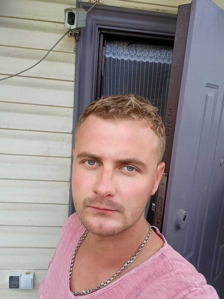  48223278  Ivan, 35 ,    