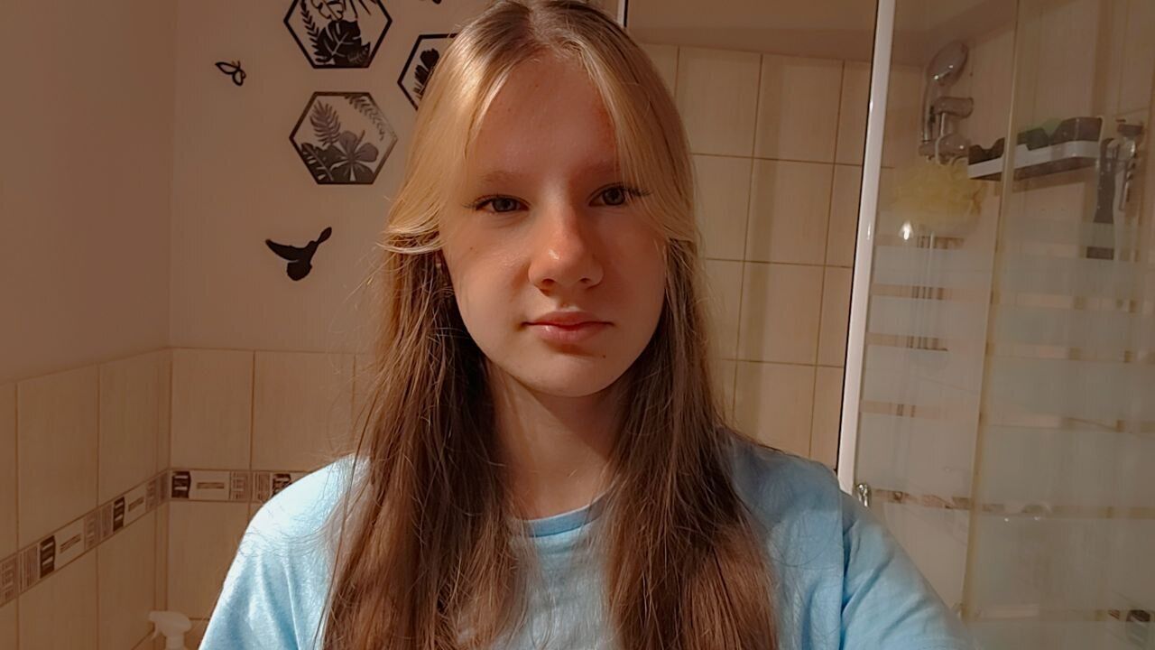  52977028  , 19 ,    -