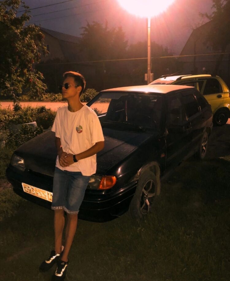  48249158  , 24 ,    