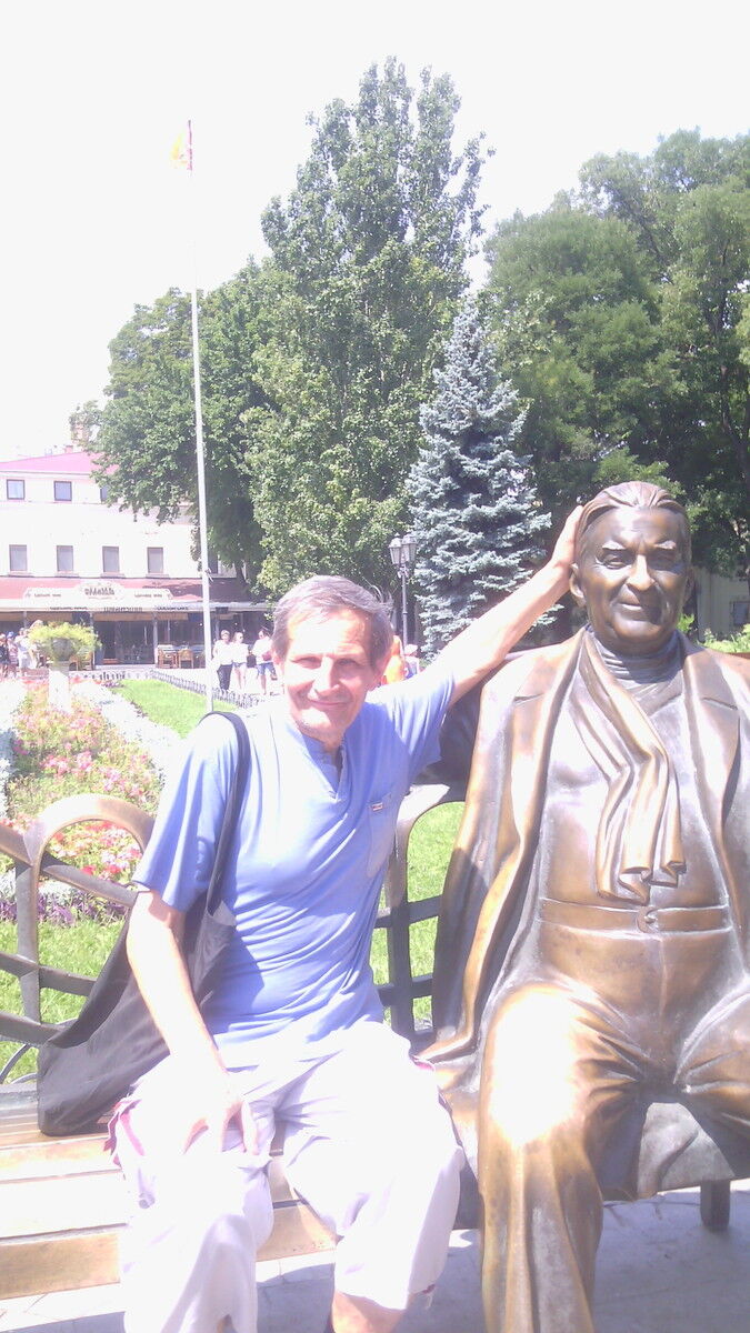  ,   Yury, 65 ,   ,   , c 