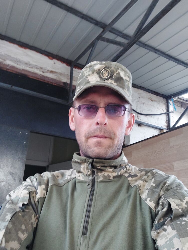  46856058  , 39 ,    