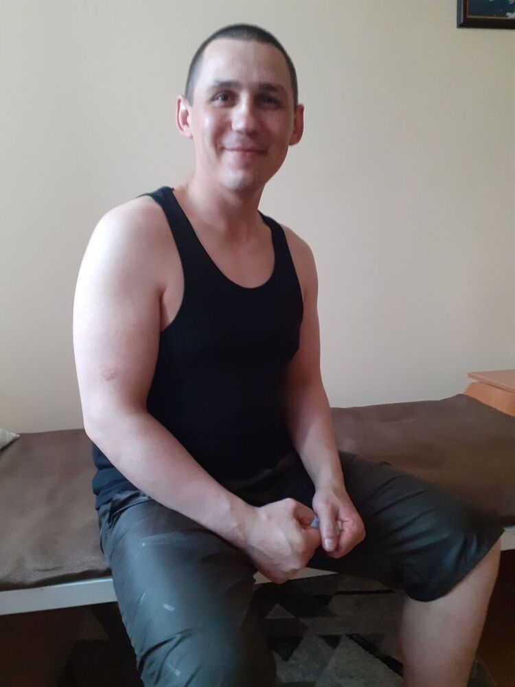  35118408  , 32 ,    