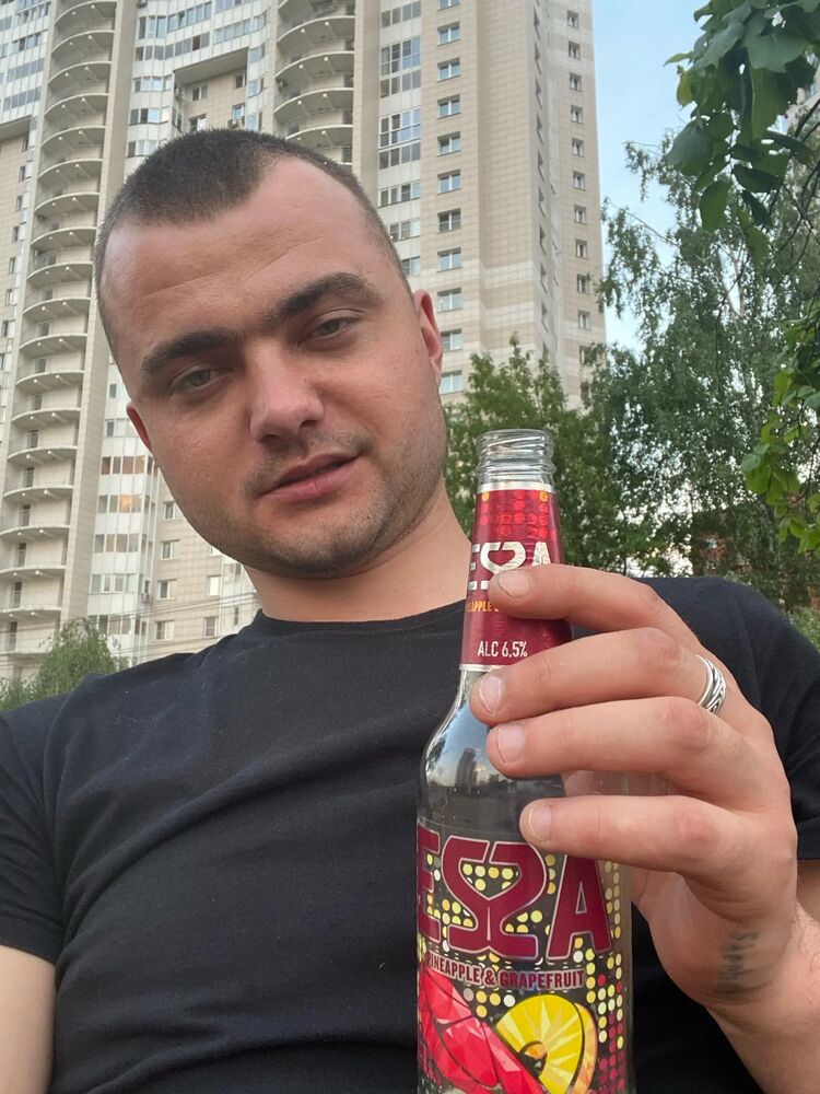  -,   Nazario Ukr, 35 ,     , c 