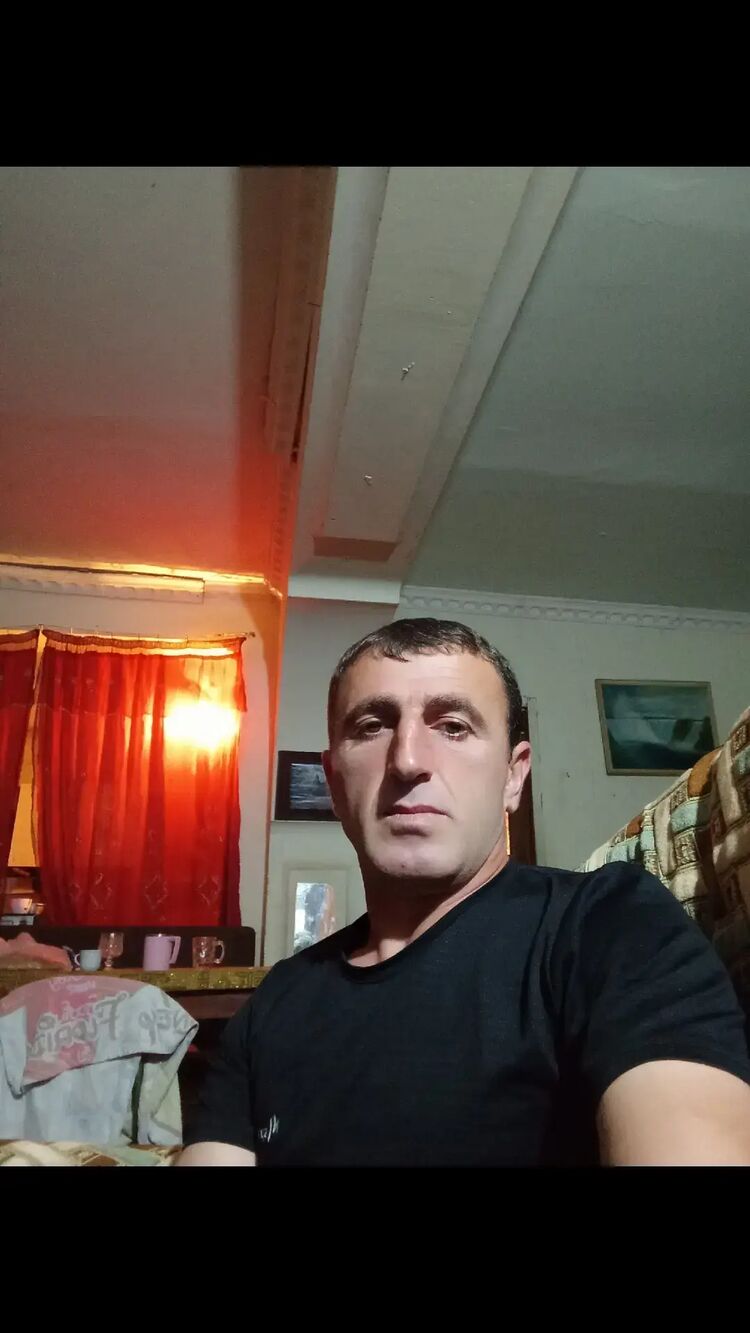  46624898  Maqsim, 40 ,    
