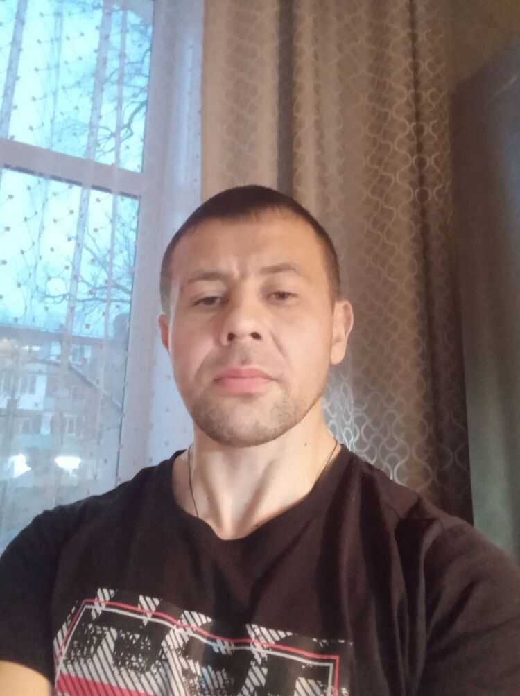  40023748  , 42 ,    