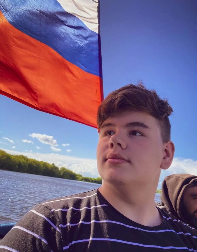 ,   Ivan, 21 ,   ,   , c 