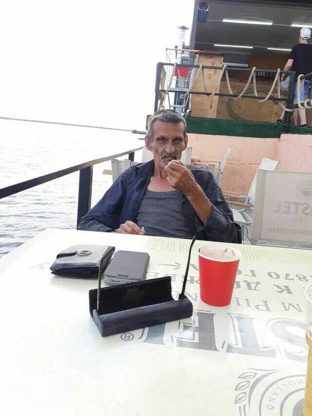  21610628  , 57 ,    
