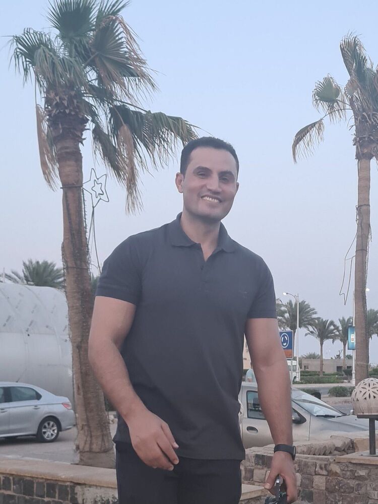  44103908  , 40 ,    Al Ghardaqah