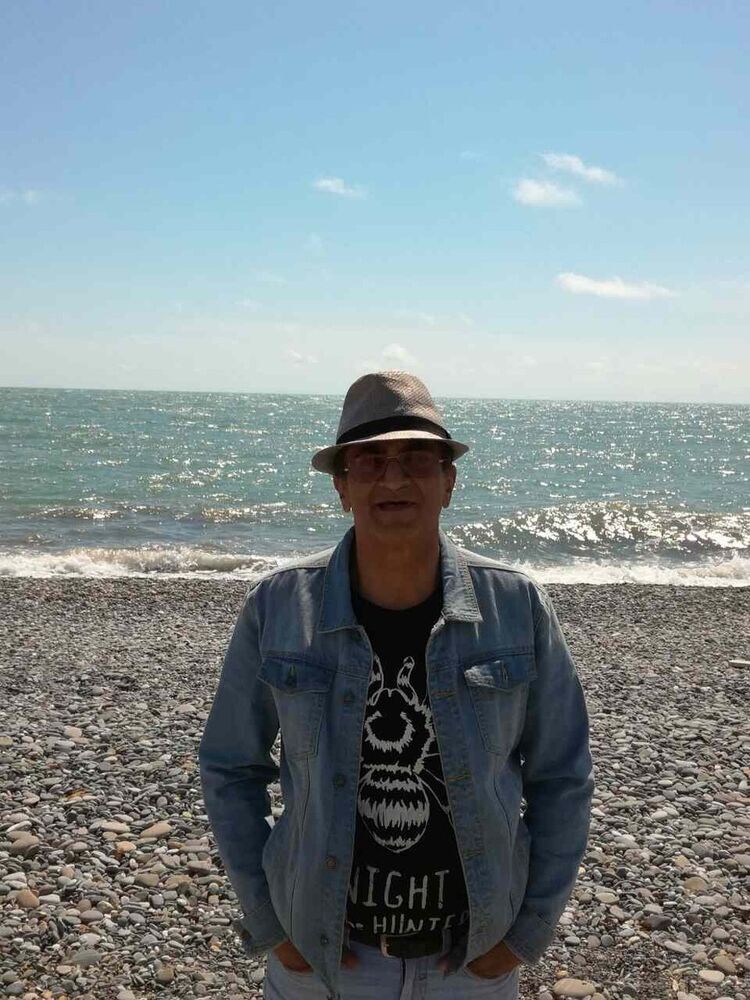  9881658  Tigran, 56 ,    