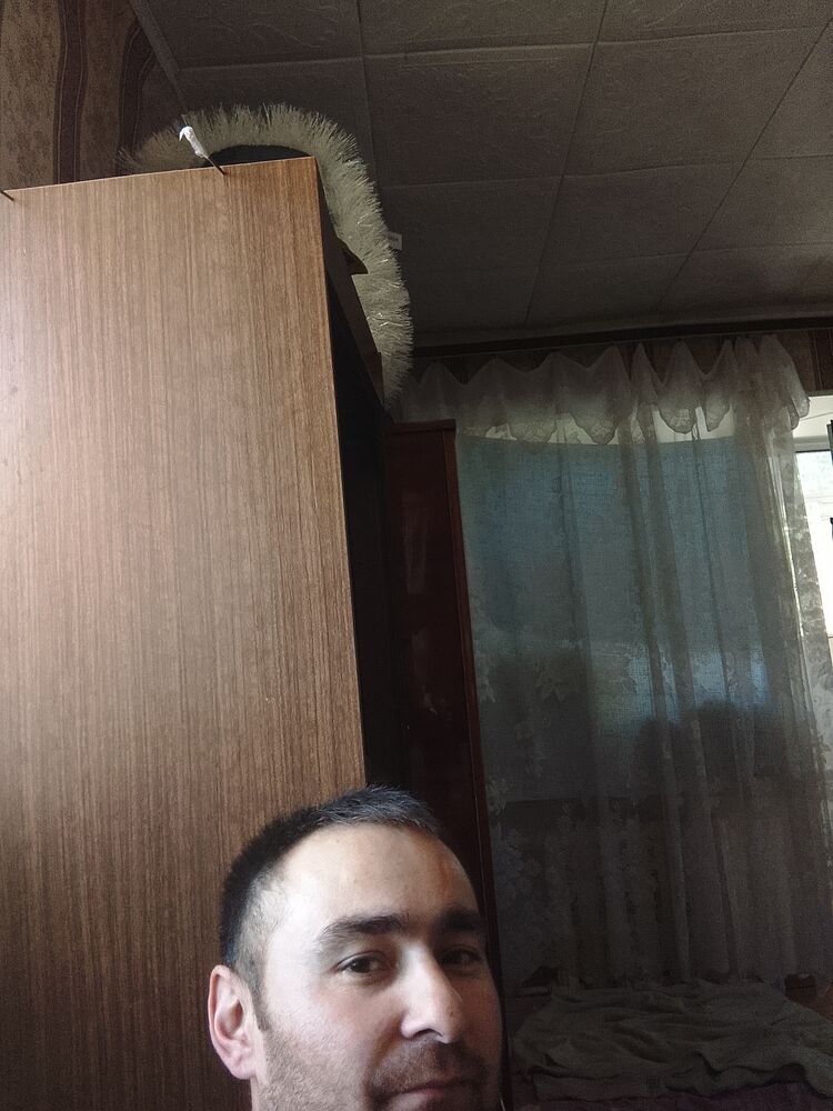 44384258  Yusuf, 35 ,    -