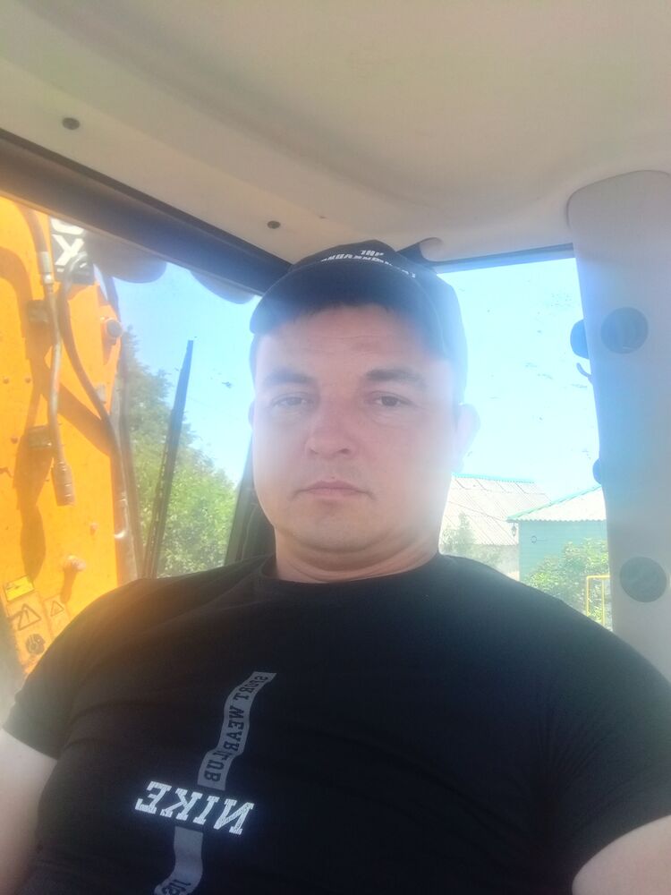  53804068  Nikolay, 32 ,    