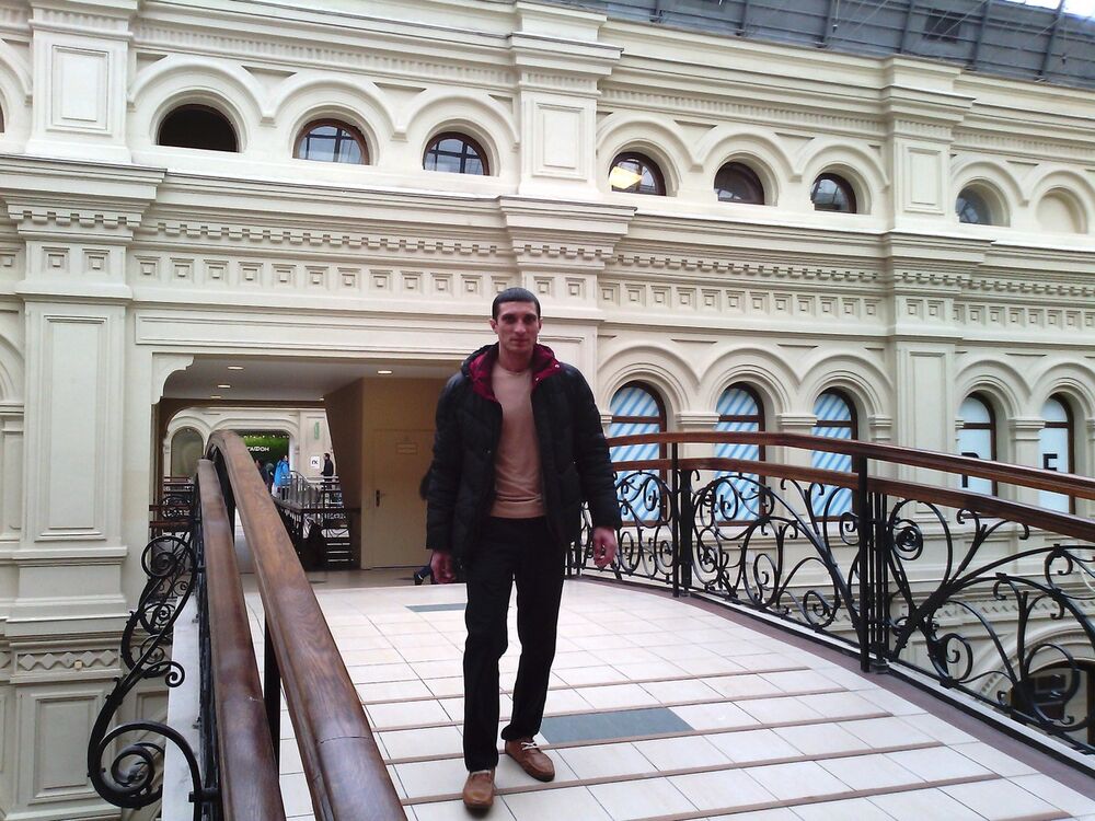  ,   Ghenadii, 40 ,   