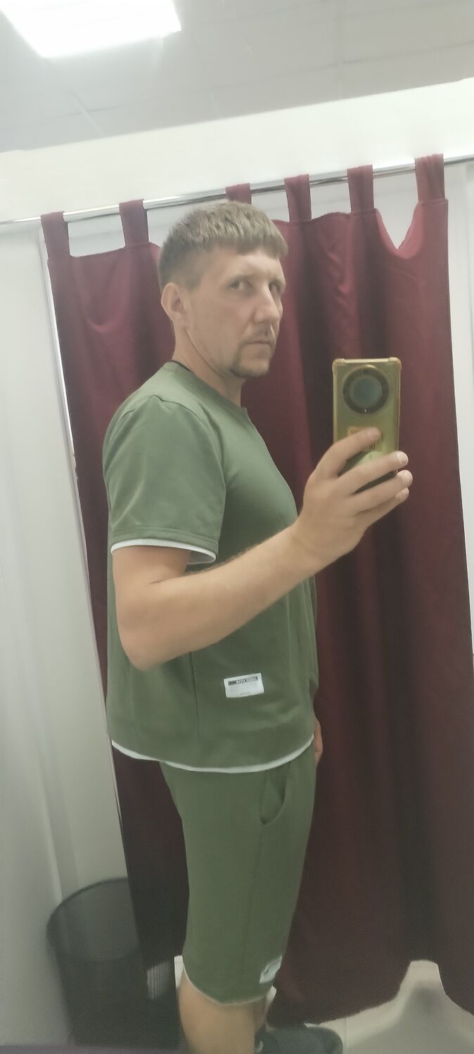  44127168  , 39 ,    