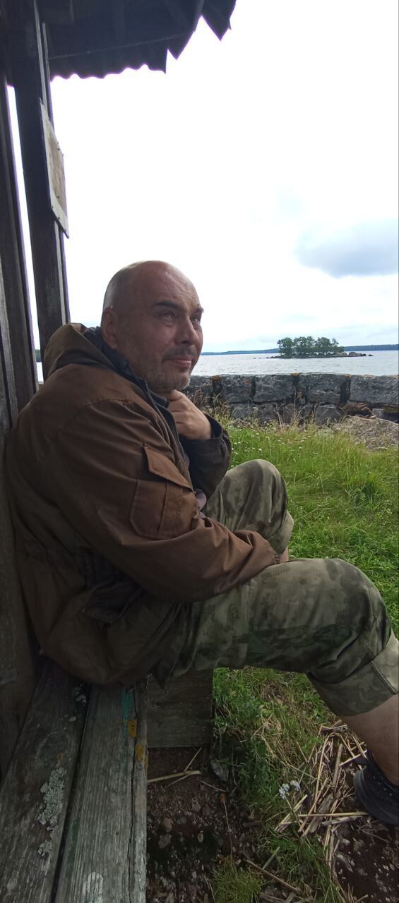  53735548  , 52 ,    -