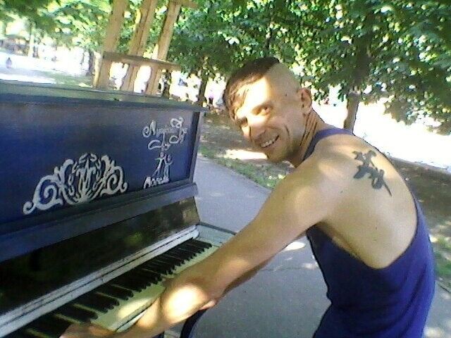  ,   Kotya, 40 ,   