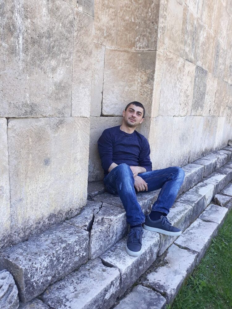  34115788  Zaza, 33 ,    