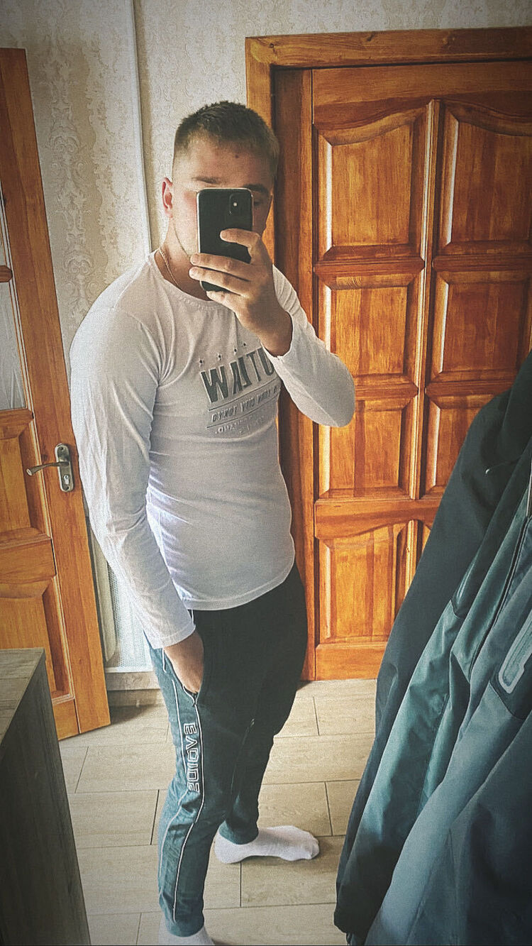  ,   Sanya, 27 ,   
