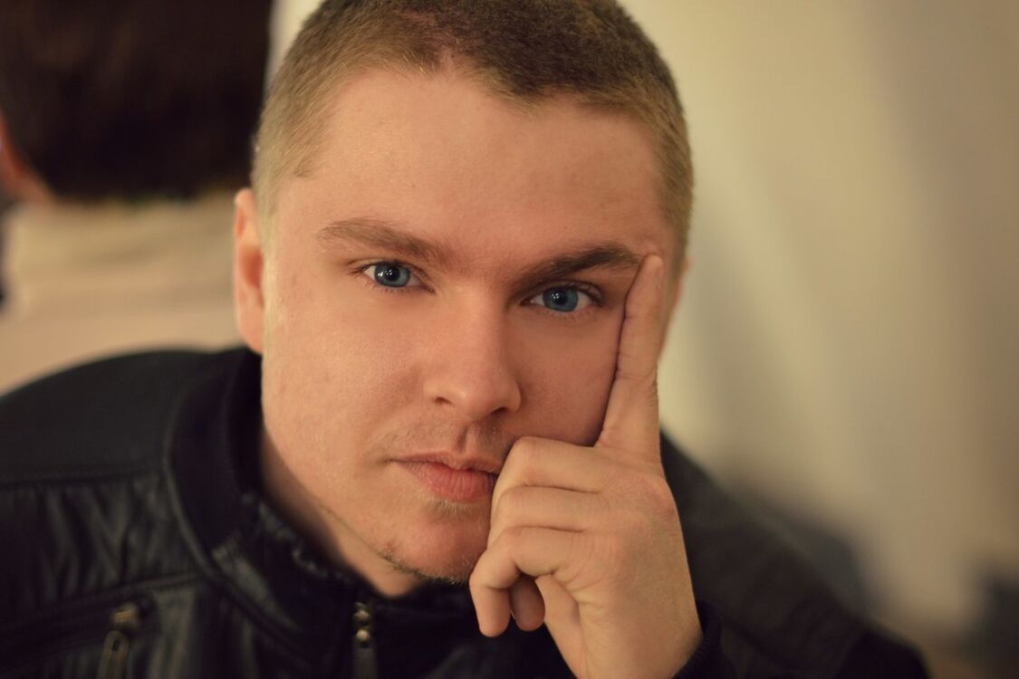  19803988  , 30 ,    -