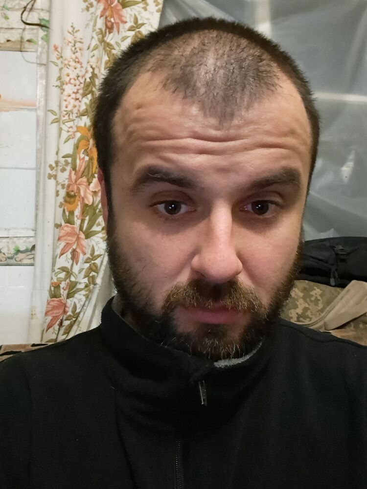  47108068  , 33 ,    