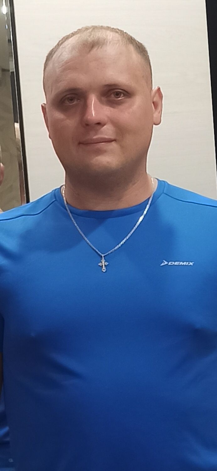  35040628  Vladimir, 35 ,    