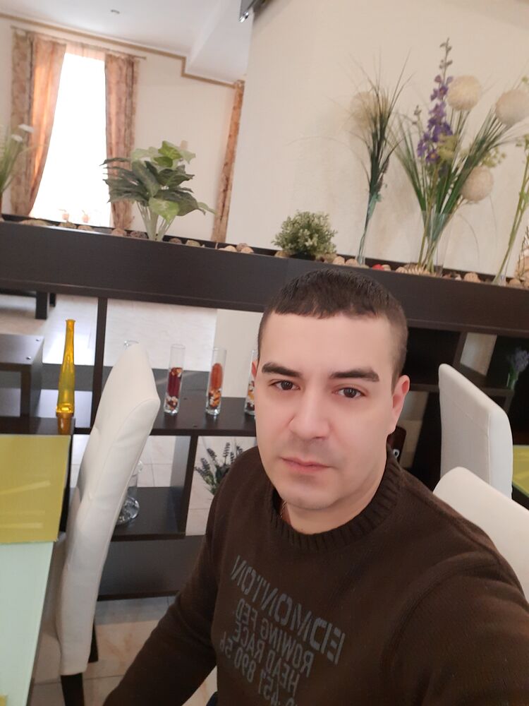  49733618  , 39 ,    