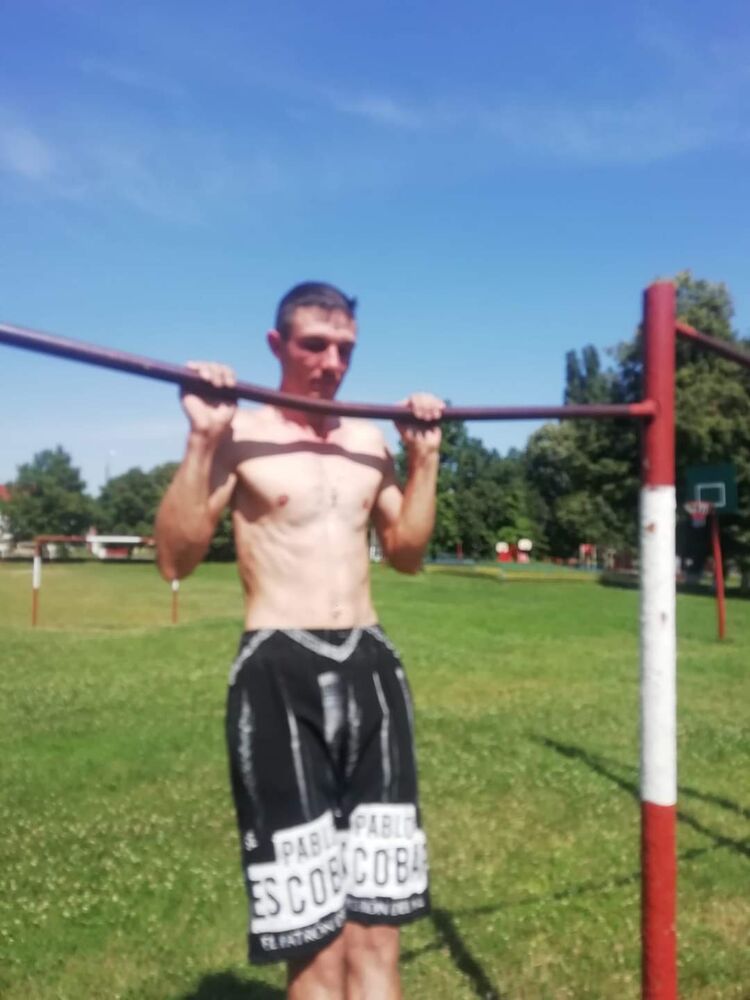  -,   Sergiu, 33 ,     , c , 