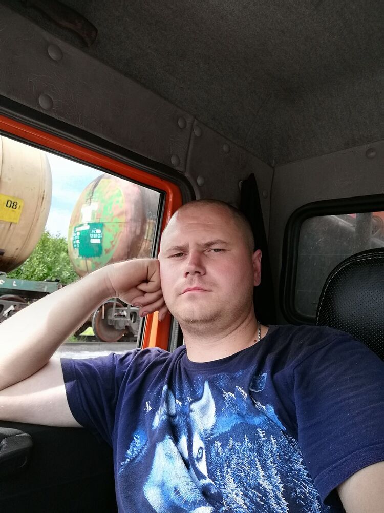  17923878  , 33 ,    -