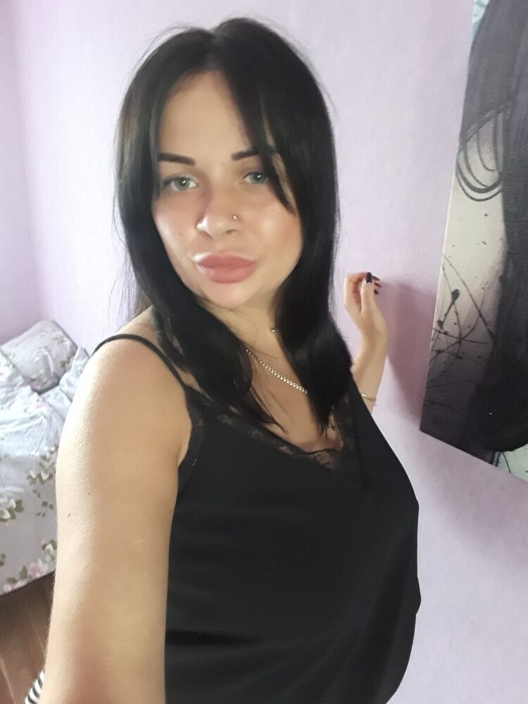  -,   Alexandra, 32 ,   ,   , c 