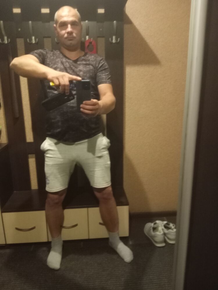 46628268  , 35 ,    