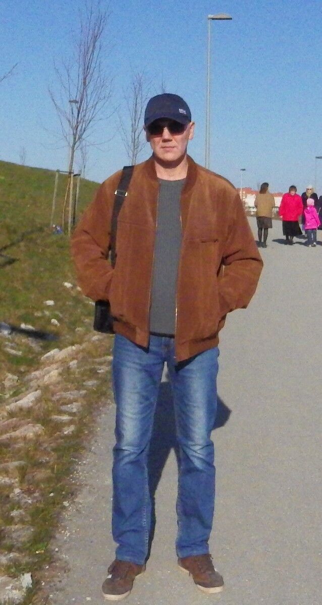  ,   Sergei, 62 ,     , c 
