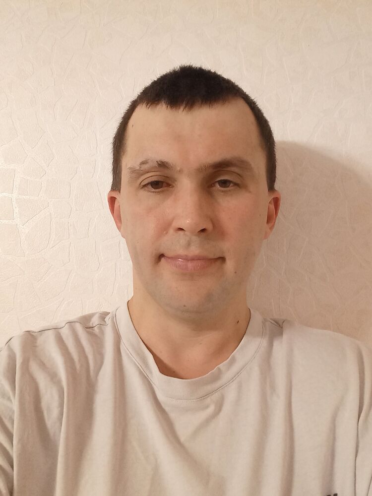  ,   Ruslan, 35 ,   ,   , c , 