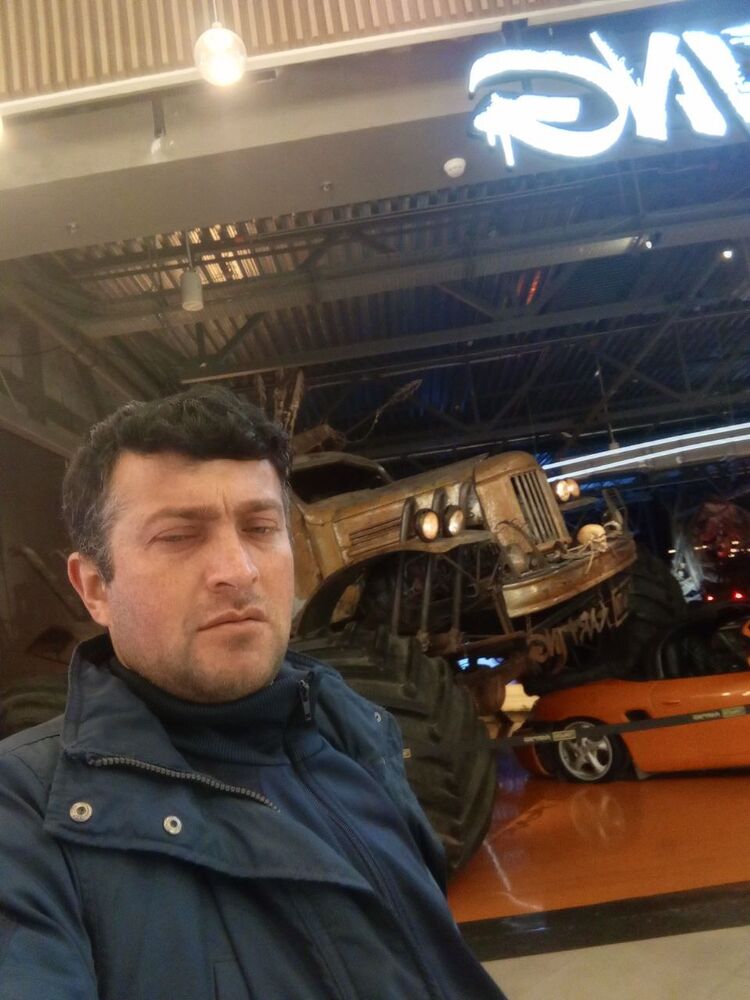  42425668  , 33 ,    