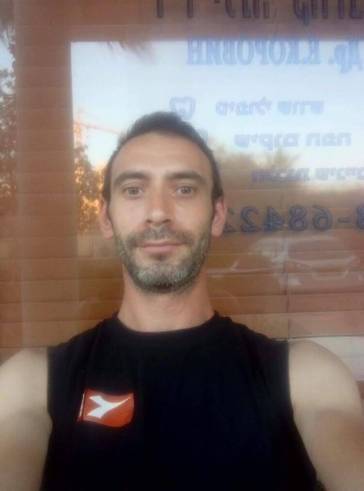  22327248  Viktor, 40 ,    Ashqelon