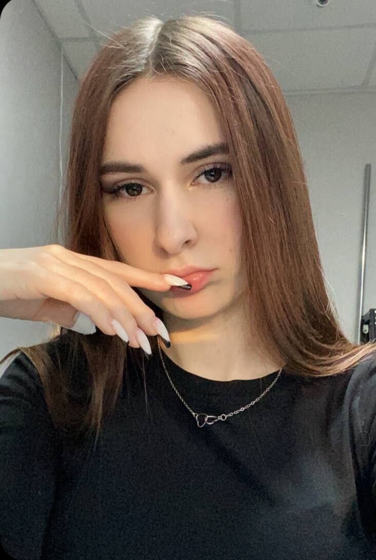  52087998  Anna, 20 ,    --