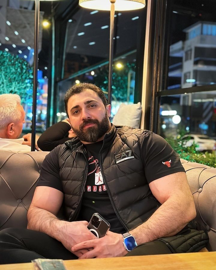  50490938  Ayaan Sabir, 45 ,    Newton Solney