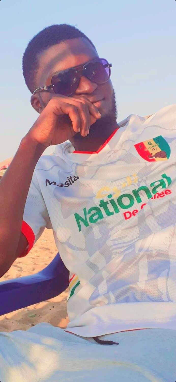  44100048  Mamadou, 25 ,    