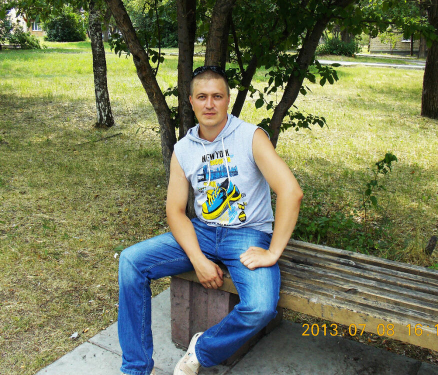  10697288  Andrei, 45 ,    -