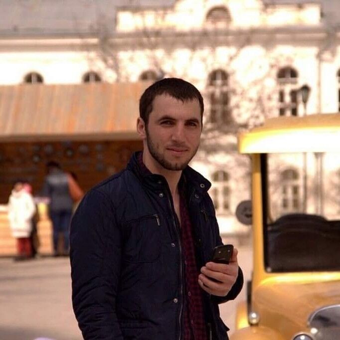  18951178  Kurban, 33 ,    