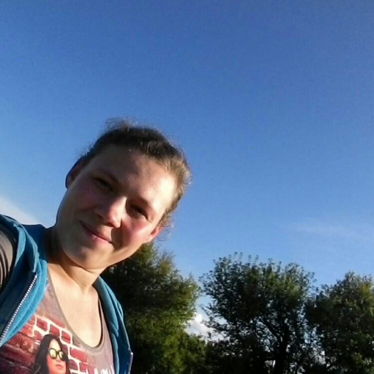 Фото 18045198 девушки Настя, 25 лет, ищет знакомства в Дмитриеве-Льговском